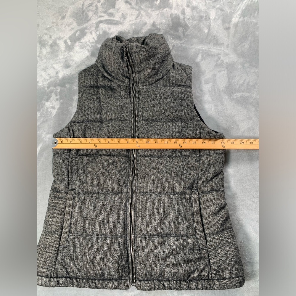 Old Navy Gray Puffer Vest - Picture 10 of 13
